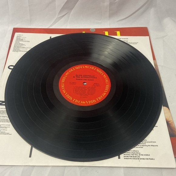 Elvis Costello And The Attractions Punch The Clock Vinyl Record LP CBS 1983 - Picture 5 of 6